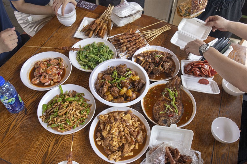 “六月蝶变 再创佳绩”国林地板6月拓展PK会圆满成功